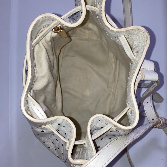 Barneys New York Crossbody Leather Bucket Bag - Picture 9 of 9